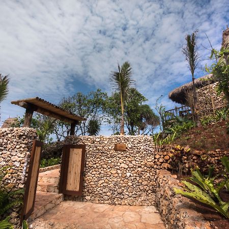 Lelewatu Resort Sumba Watukarere Exterior photo
