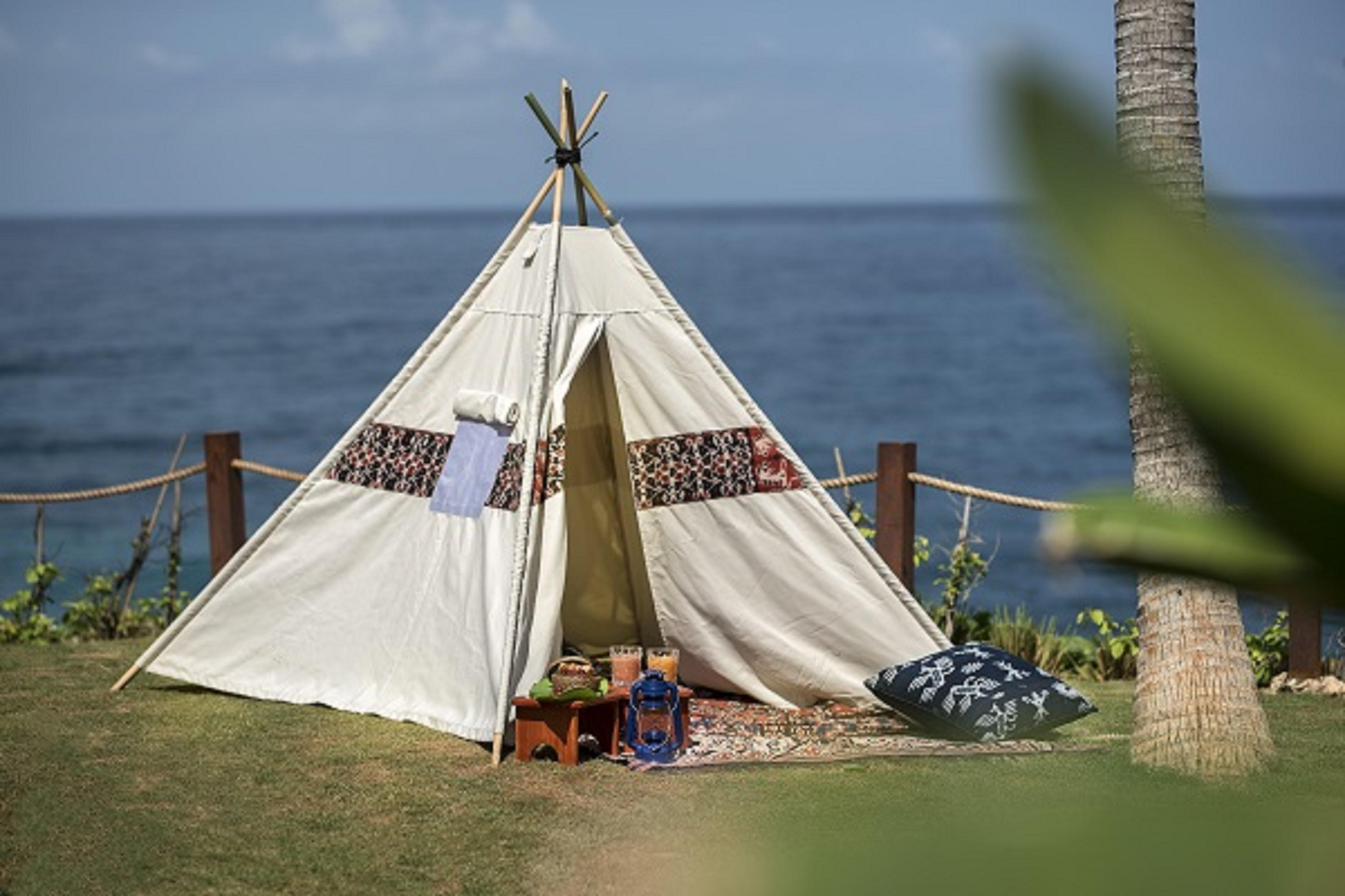 Lelewatu Resort Sumba Watukarere Exterior photo