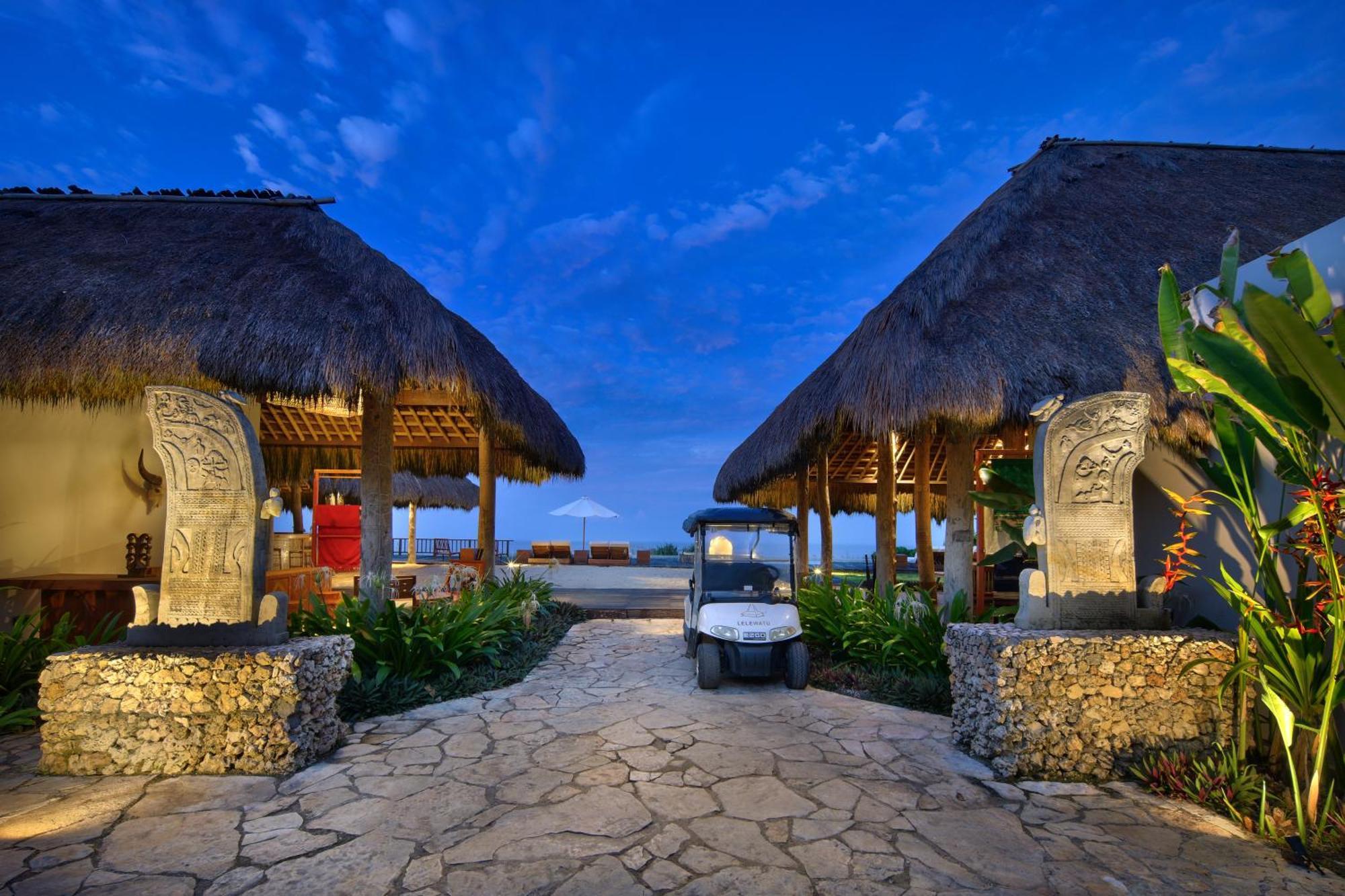 Lelewatu Resort Sumba Watukarere Exterior photo